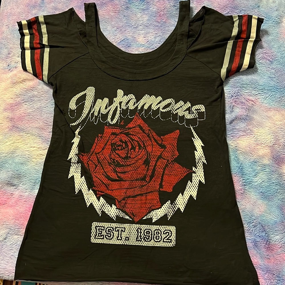 Infamous tshirt with straps NWOT